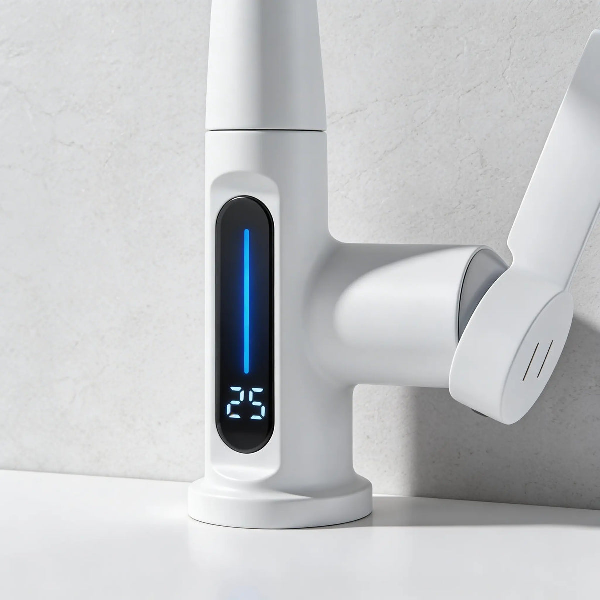 Détail écran LED mitigeur robinet blanc avec affichage digital température 25°C
